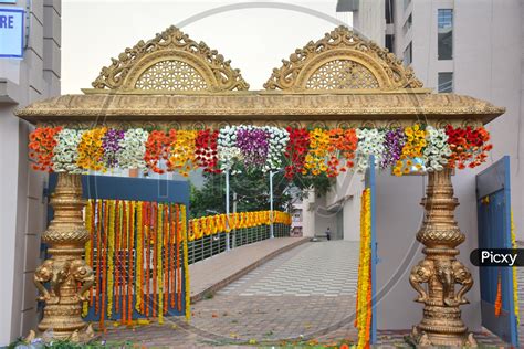 Image of Entrance Arch With Flower Decoration For a Traditional Indian ...