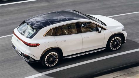 2023 Mercedes-Benz EQS SUV First Look: Three-Row EV Luxury