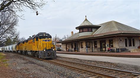 12/27/19 - Morning Railfanning at Kirkwood, Missouri - YouTube