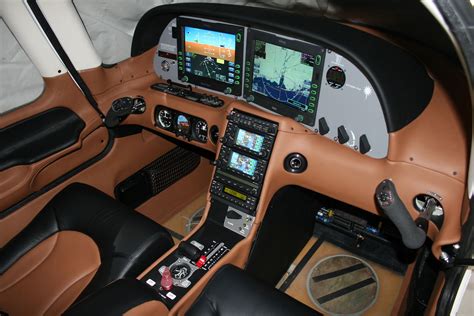 Leather interior of a Cirrus SR-22. Like the interior of a luxury car. | Aircraft interiors ...