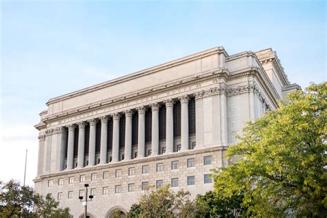 A Milwaukee Courthouse Wedding Built for Two | Courthouse wedding ...