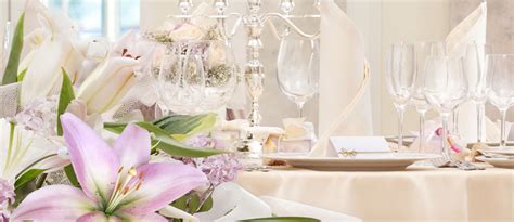 Tabletop Decoration Ideas: Cocktails, Flowers & More - MyBayut