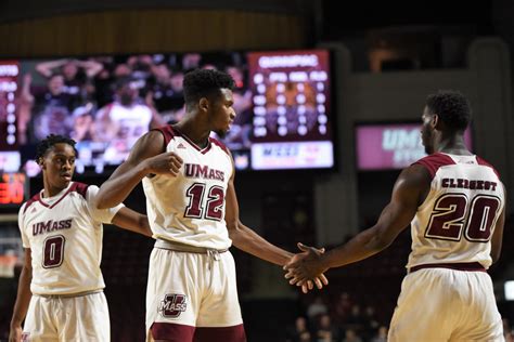 UMass men’s basketball looking to bounce back in tough road test ...