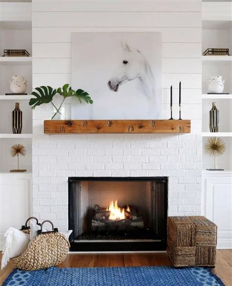 Beautiful Modern Farmhouse Fireplace Ideas You Must Have 11 - HMDCRTN