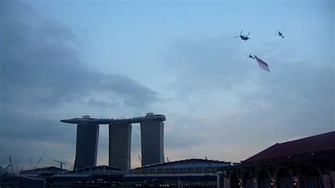 Singapore National Day CH-47 Helicopter with Singaporean flag - YouTube