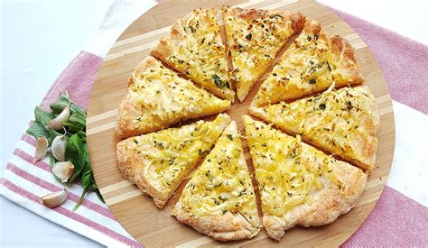 ‘Cheesy’ Garlic Pizza Bread | Recipe | VitafriendsPKU