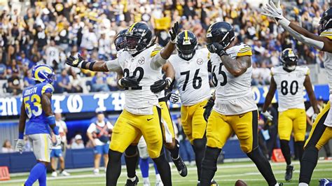 Steelers score two TDs in fourth quarter to beat Rams, 24-17 - Yahoo Sports