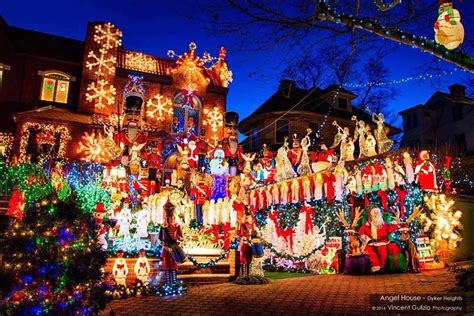 CHRISTMAS LIGHTS DYKER HEIGHTS, BROOKLYN, NY. | Holiday lights display ...