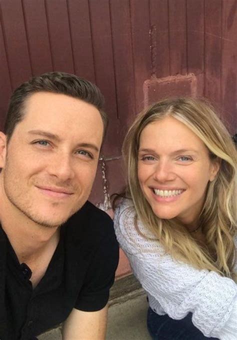 Jay Halstead & Hailey Upton 🚓 | Chicago pd cast, Tracy spiridakos ...