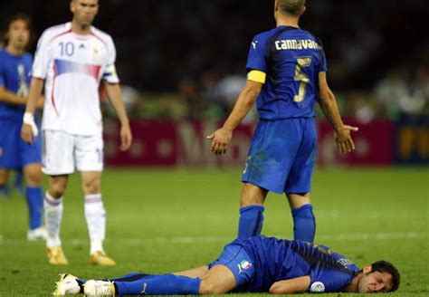 Football Wallpaper: Zidane vs. Materazzi World Cup Final (France vs. Italy in World Cup 2006)