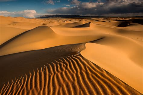 How Singing Sand Dunes Produce Desert Music | Discover Magazine