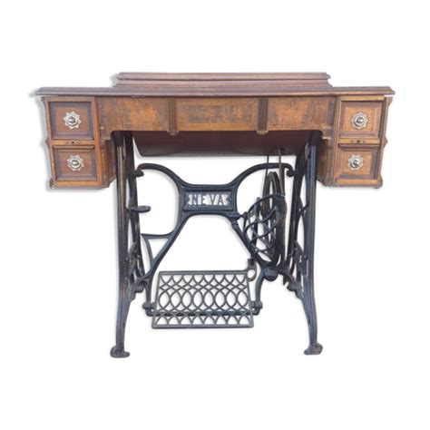 Machine à coudre ancienne Neva 1900 Antique Sewing Table, Neva ...