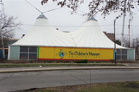 Cleveland Children's Museum Review: The Kids Have Sand Between Their Toes - InACents.com