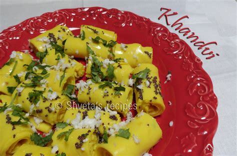 Shveta's Recipes: Khandvi: A Gujarati delight