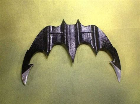 Batman Batarang (1989) Type Replica | Batman batarang, Batman, Replica prop