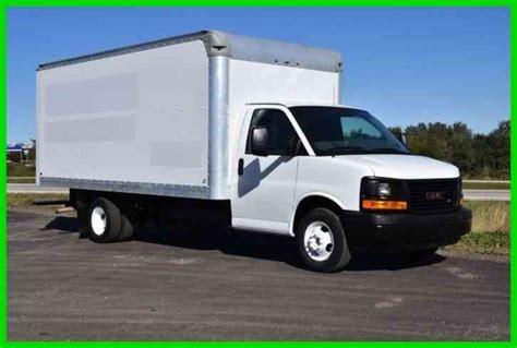 GMC 3500 16 FT Box Truck (2012) : Van / Box Trucks