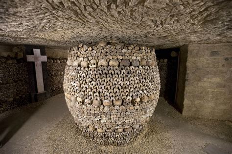 French Frights: Inside the Paris Catacombs | CTV News