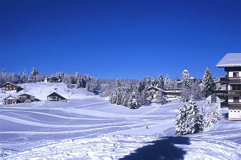 10 Best Ski Resorts in the Jura Mountains - Where to Go Skiing and ...