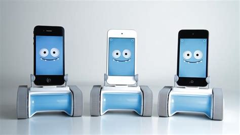 Romo Remote Control Robot Controlled by iOS Devices | Gadgetsin