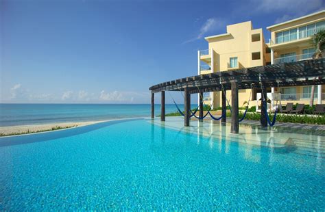 Dreams Jade Riviera Cancun Wedding - Mexico - Hola Weddings