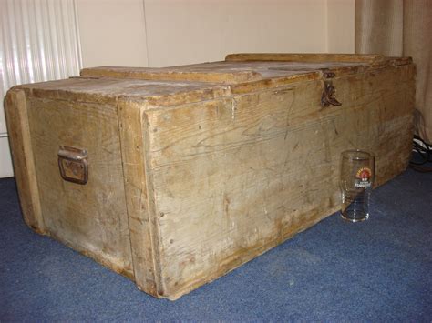 Fil:Large Wooden box.jpg - Wikipedia