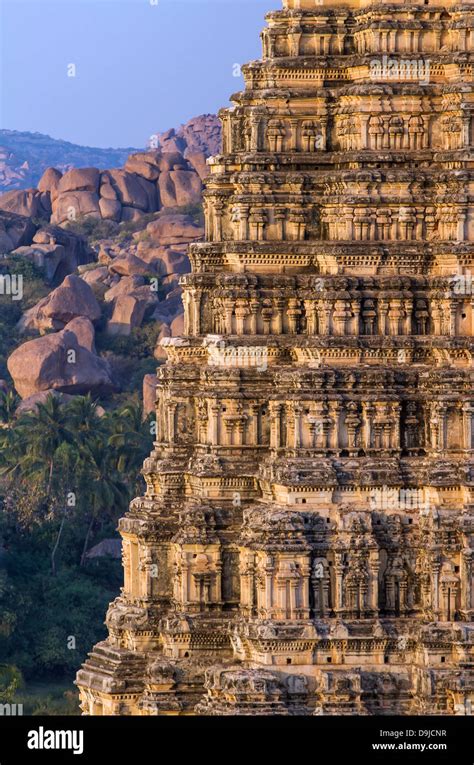 Virupaksha Temple in Hampi, Karnataka, India Stock Photo - Alamy