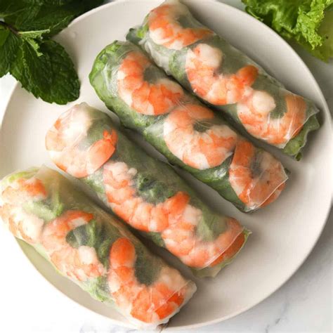 Fresh Vietnamese Pork and Shrimp Spring Rolls (Goi Cuon) - A Peachy Plate