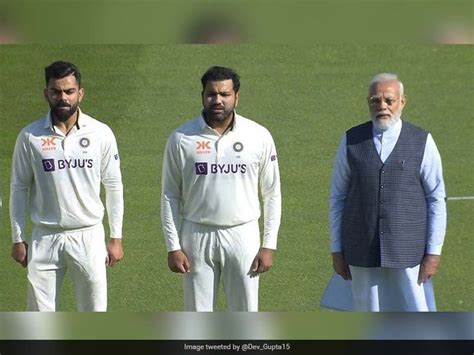 PM Modi Sings National Anthem With Rohit Sharma, Virat Kohli; Gets ...