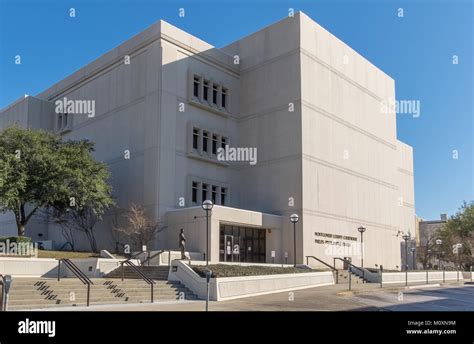 Montgomery County Courthouse in Alabama Stock Photo - Alamy