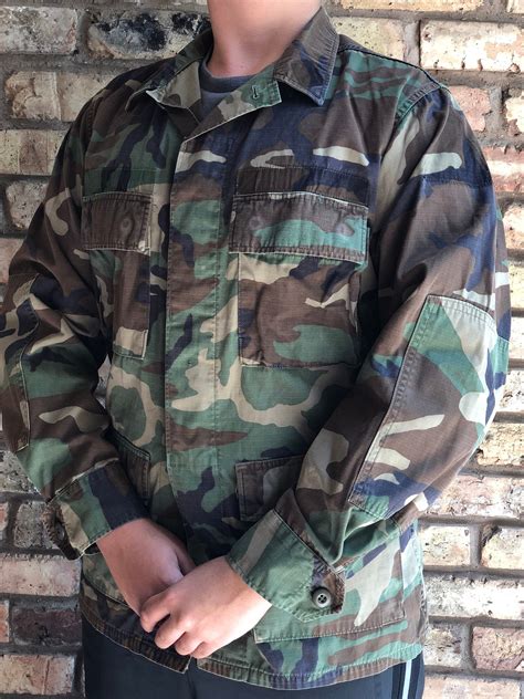 Memorabilia Collectibles US Army BDU Woodland Camo Jacket & Pants Medium Regular Militaria etna ...