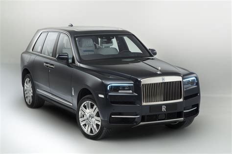 Rolls Royce Suv 2020 Price : Rolls-Royce unveils SUV with $325K price ...