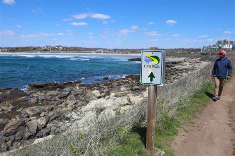 Cliff Walk Newport RI: 6 Fun & Easy Tips For Your Ocean Stroll