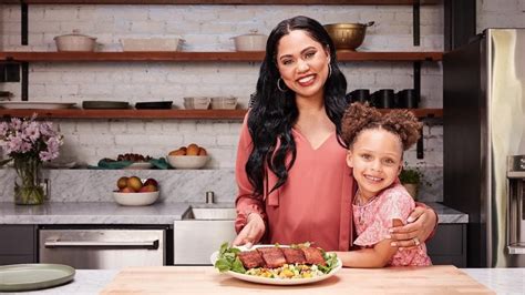 Ayesha Curry announces new cooking show 'Family Food Fight'