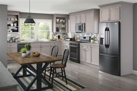 Cardell Kitchen Cabinets - Slisbee Maple in Pebble Grey