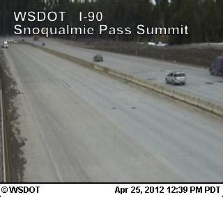 WSDOT Snoqualmie Summit Webcam - The Summit at Snoqualmie, Washington ...