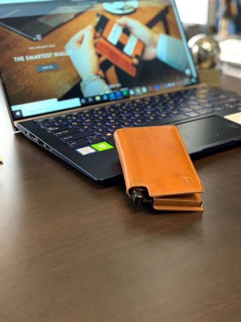 Ekster Wallet: Its Time for an Upgrade | Stylish wallets, Wallet, Smart ...