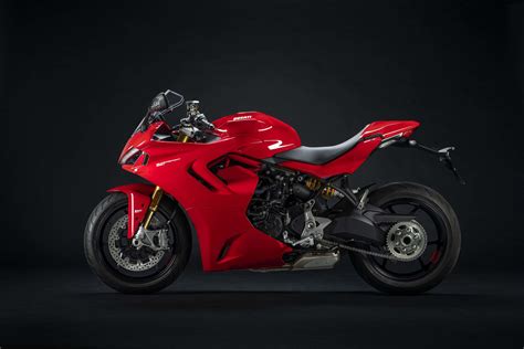 A Facelift and More for the 2021 Ducati SuperSport 950 - Asphalt & Rubber