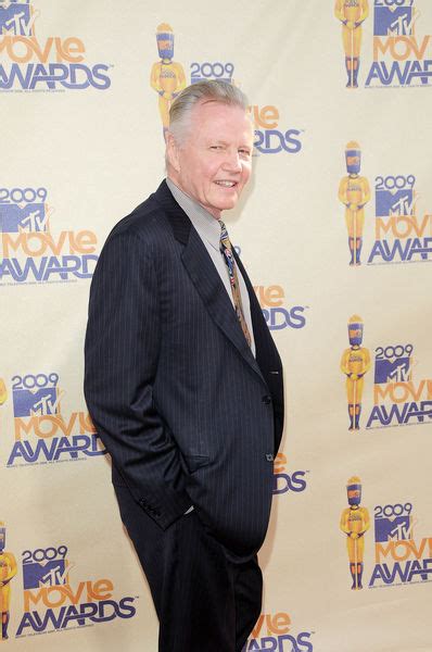 Jon Voight Latest News, Bio, Profile, Album, Movie and Photo.