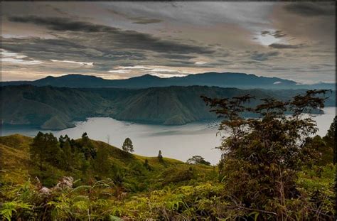 What Was the Biggest Volcanic Eruption in History? | Toba, Lake toba ...