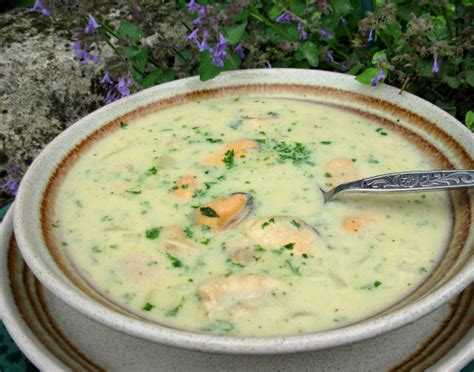 Creamy Mussel Soup Recipe - Genius Kitchen