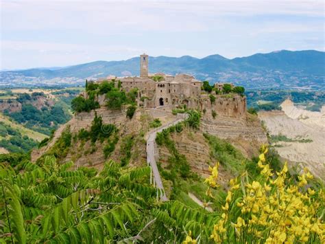 Civita di Bagnoregio stock photo. Image of dies, history - 40485956