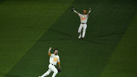 Tennessee baseball wins first regional since 2005