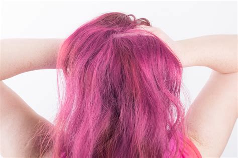 How to Temporarily Dye Hair With Food Dye: 13 Steps