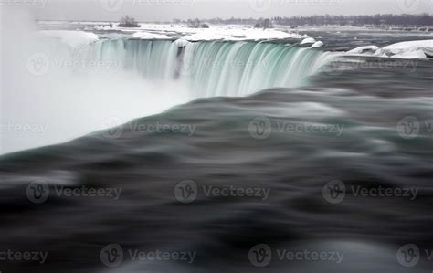 Winter Niagara Falls 5437926 Stock Photo at Vecteezy