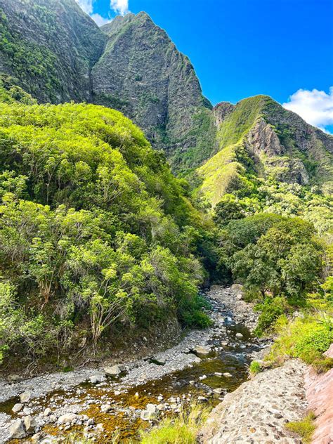 Iao Valley State Park – One of the Best Experiences On Maui