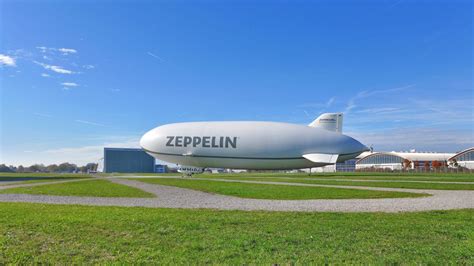 Zeppelin flights › Bodensee-Airport Friedrichshafen (FDH-Airport)