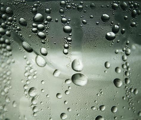 Rain drop close-up 1976075 Stock Photo at Vecteezy