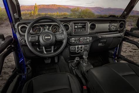 The 2020 Jeep Wrangler Is Surprisingly Good on Tech