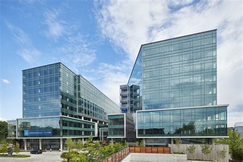 Spandrel glass: panel & glazing to make façades appear seamless | Guardian Glass