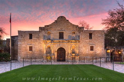 The Alamo at Sunrise 1 : San Antonio, Texas : Images from Texas